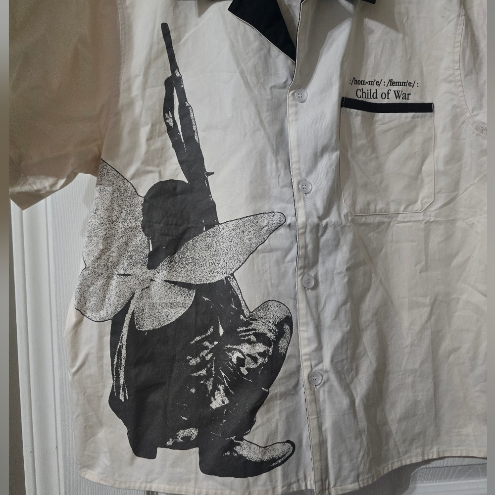 Homme + Femme Child Of War Short Sleeve Collared Button Down Cotton Shirt, EUC! - Picture 2 of 11